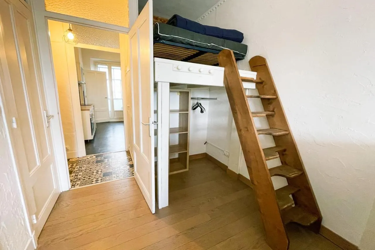 #Ff Pretty Light In Grenoble T2 Apartment France