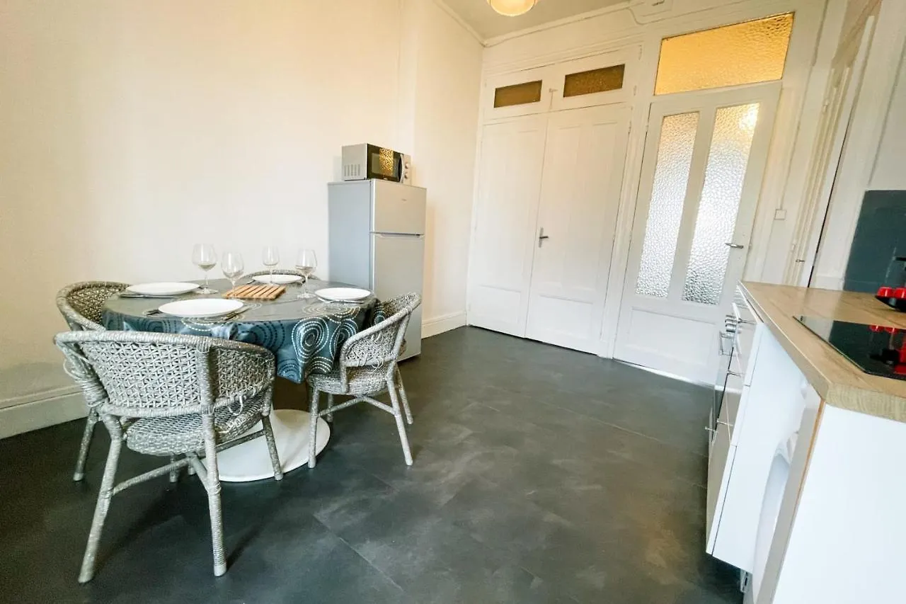 #Ff Pretty Light In Grenoble T2 Apartment